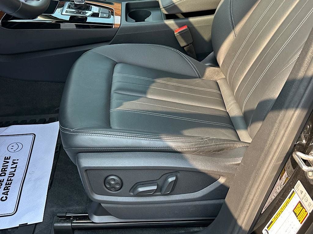 2023 Audi Q5 40 Premium quattro