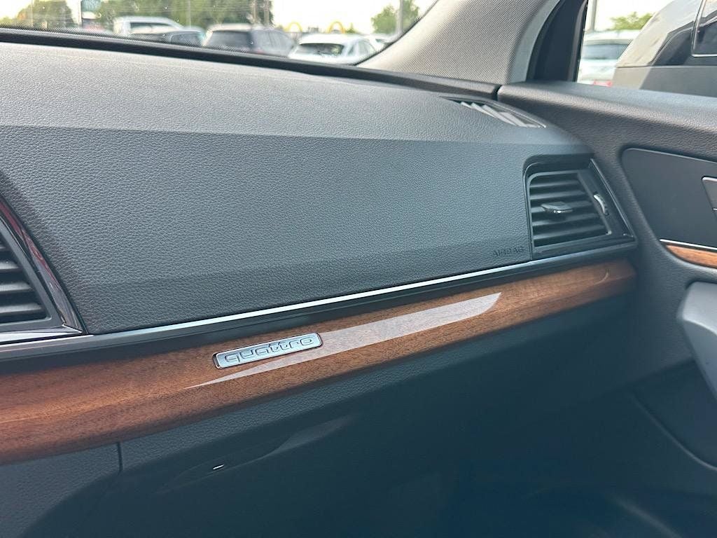 2023 Audi Q5 40 Premium quattro