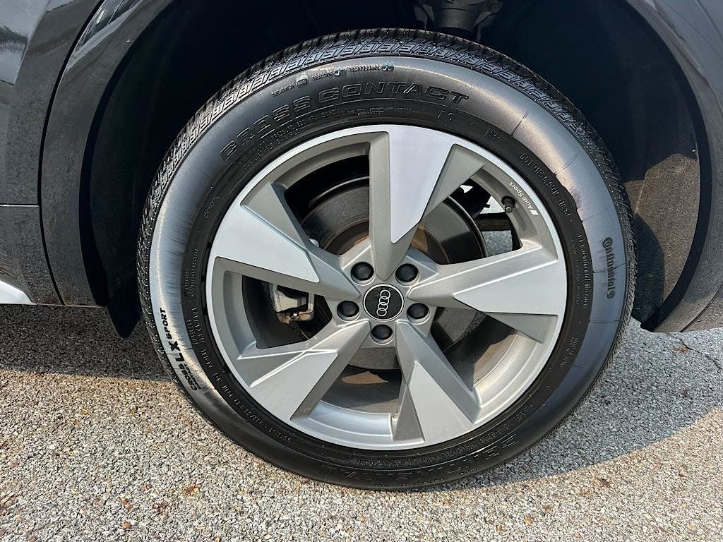 2023 Audi Q5 40 Premium quattro