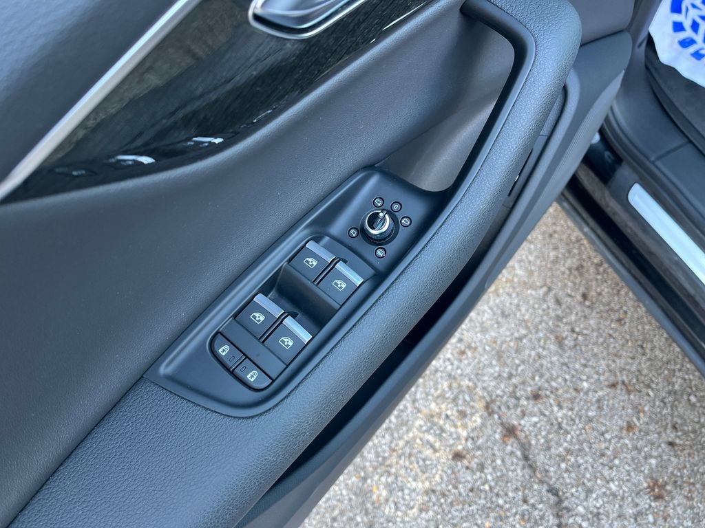 2023 Audi Q7 45 Premium quattro