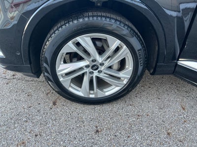 2023 Audi Q7 45 Premium quattro