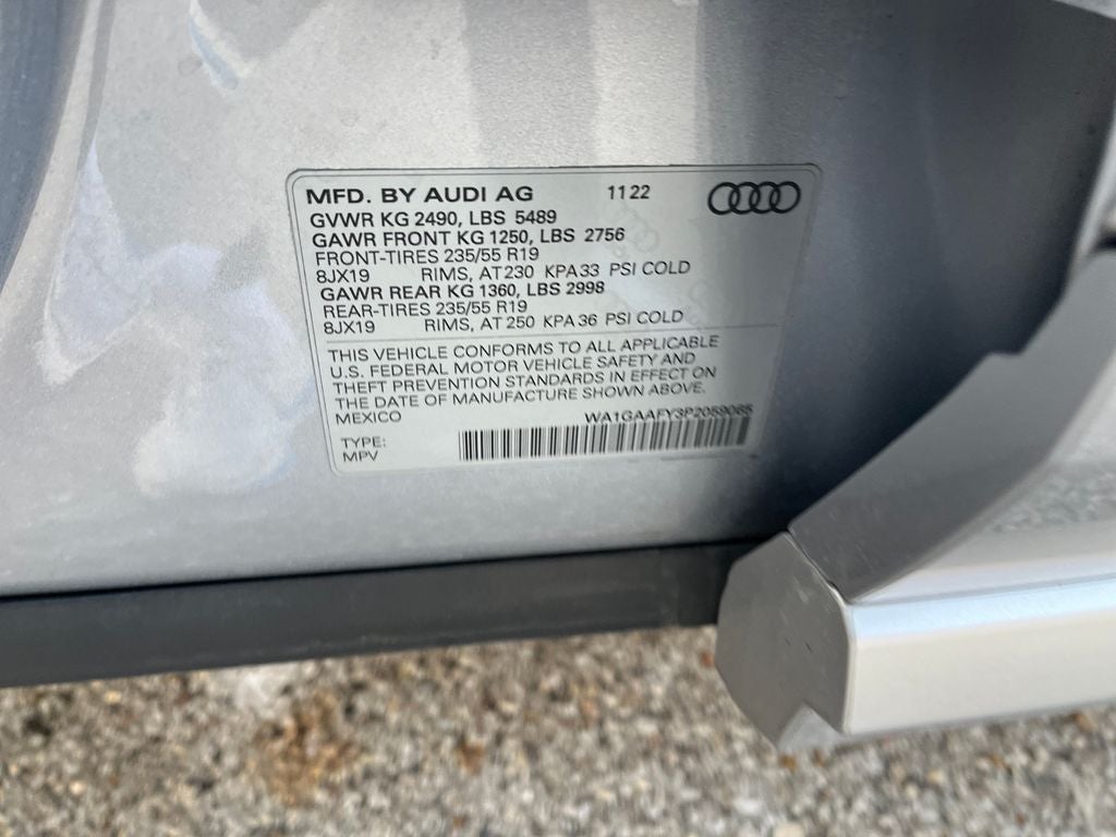 2023 Audi Q5 45 S line Premium quattro