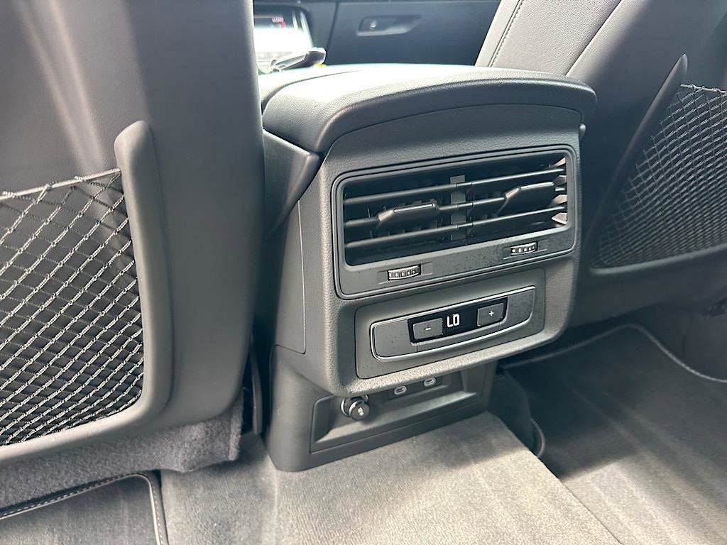 2025 Audi Q7 55 Premium Plus quattro