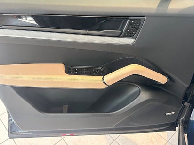 2026 Porsche Cayenne Base