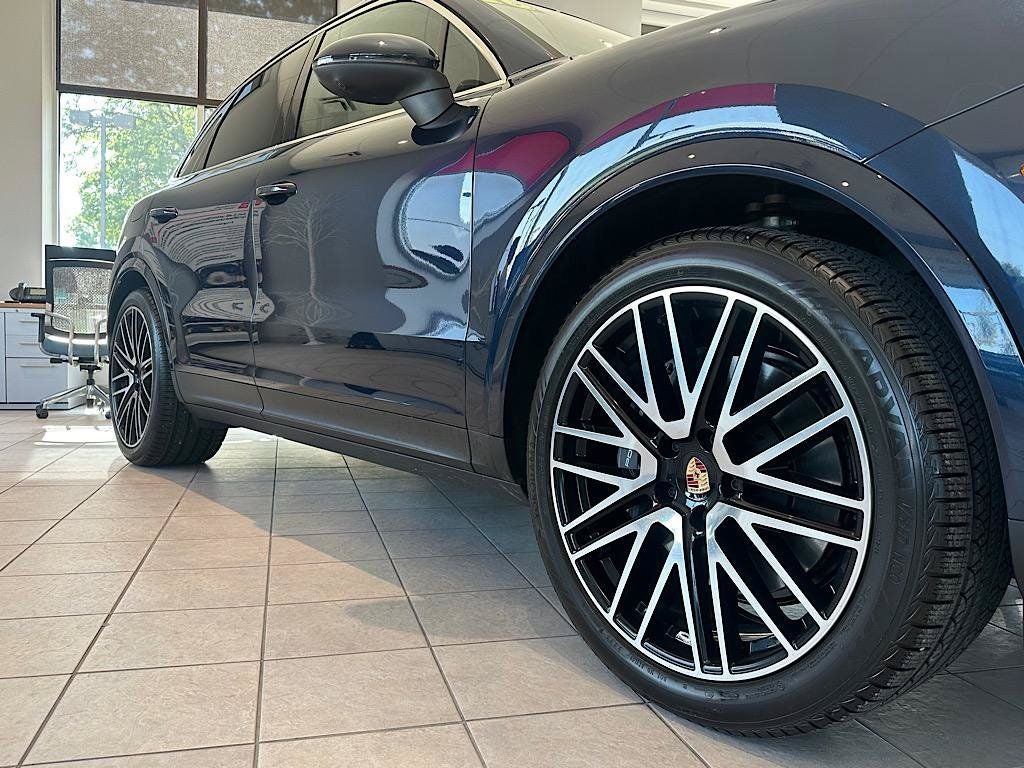 2026 Porsche Cayenne Base