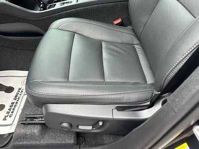 2025 Volvo XC40 B5 Core