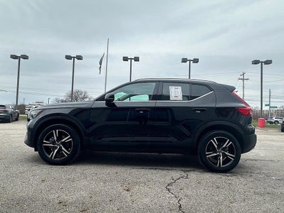 2025 Volvo XC40 B5 Core