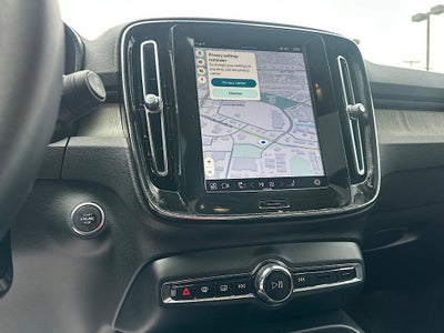 2025 Volvo XC40 B5 Core