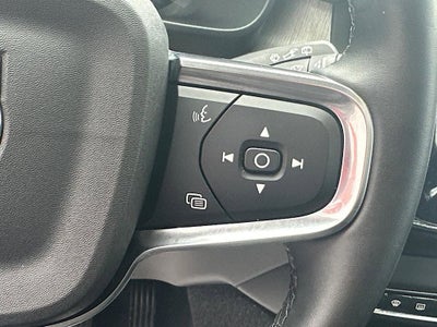 2025 Volvo XC40 B5 Core