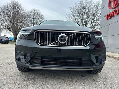 2025 Volvo XC40 B5 Core
